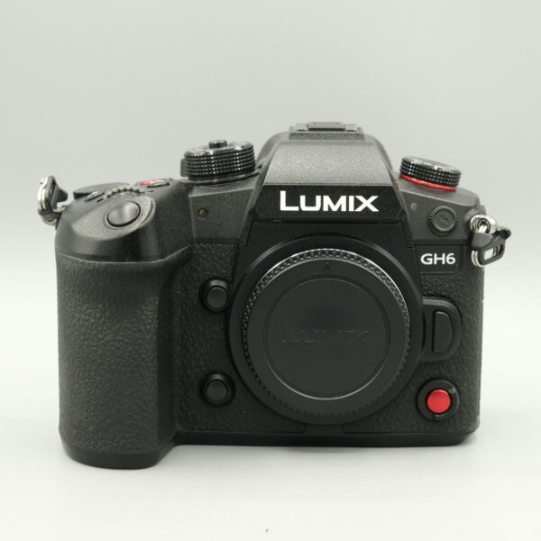 PANASONIC LUMIX GH6