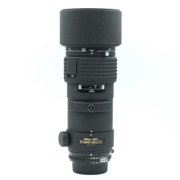 Nikon AF 300mm f/4 ED
