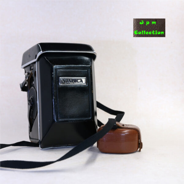 Yashica Mat 124 G – Image 4