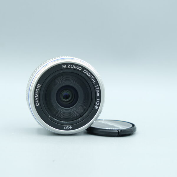 OLYMPUS M 2.8/17MM