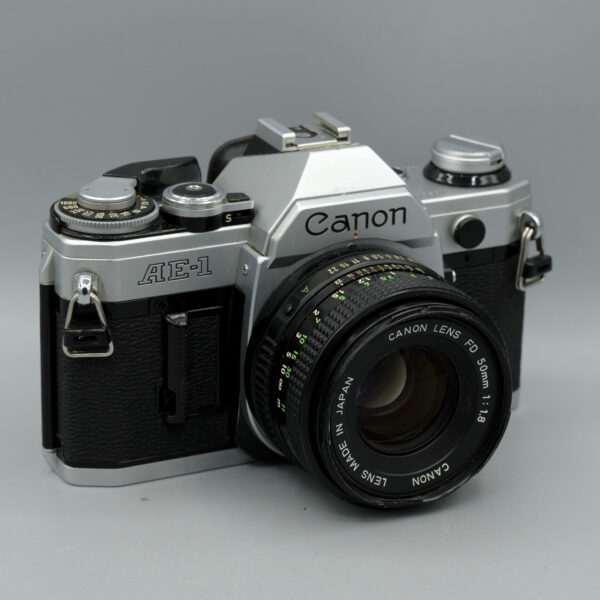 CANON AE1 CHROME + 1.8/50MM