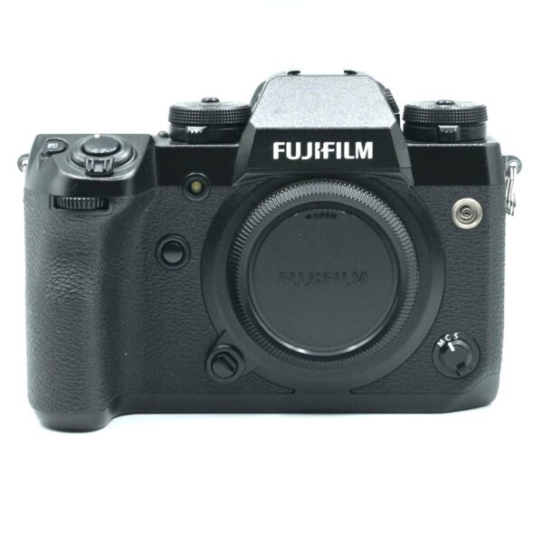 FUJIFILM X-H1
