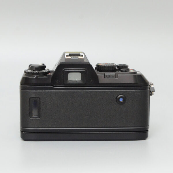 NIKON N2020 + Nikkor 85mm f/2 – Image 2