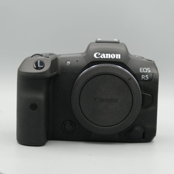 CANON EOS R5