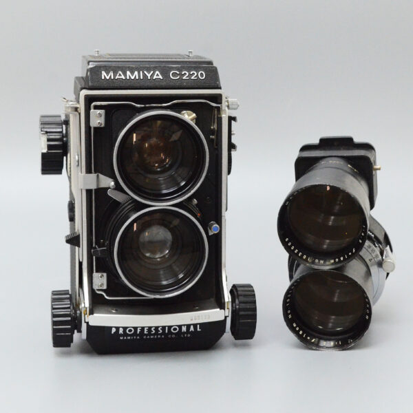 MAMIYA C220 + 65mm f/3,5 + 180mm f/4,5