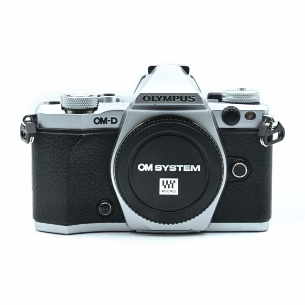 OLYMPUS OM-D EM-5 II