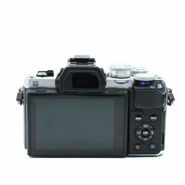 OLYMPUS OM-D  EM-10 III – Image 2