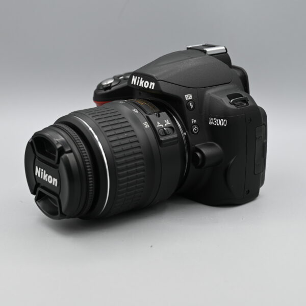 NIKON D3000 + 18-55 + 55-200 – Image 3