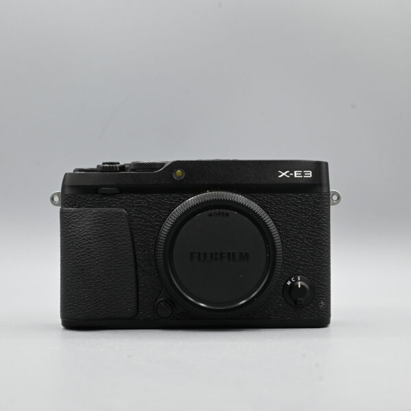 FUJIFILM X-E3