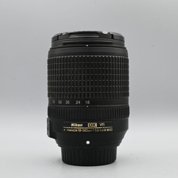 NIKON AF-S 18-140/3.5-5.6 VR DX