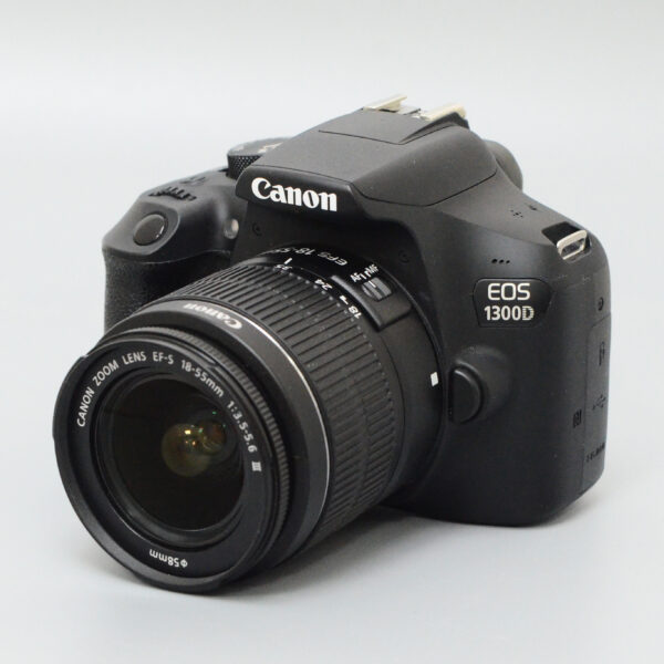 CANON EOS 1300D + 18-55mm