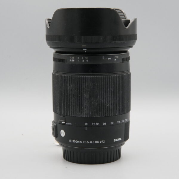 SIGMA 18-300MM/F3.5-6.3 DC Contemporary Canon-EF