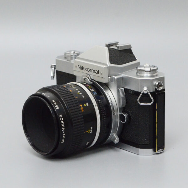 NIKKORMAT FT2 + Micro NIKKOR 55mm f/3,5