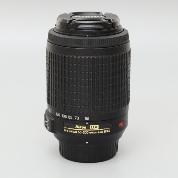 NIKON AF-S DX 55-200mm f/4-5,6 VR