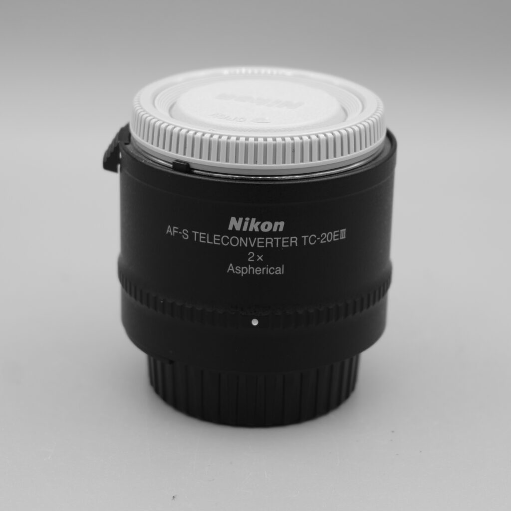 NIKON TC-20E III