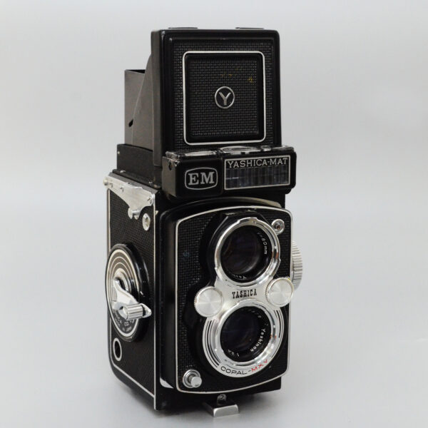 YASHICA MAT EM