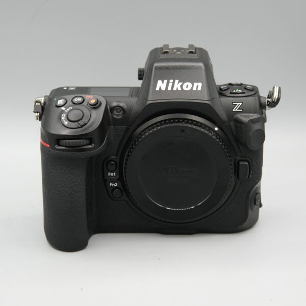 NIKON Z8