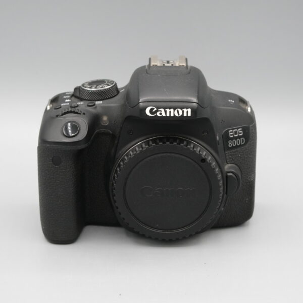 CANON EOS 800D