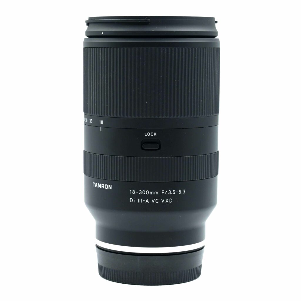 TAMRON Di III-A 18-300mm f/3.5-6.3  VC VXD (monture-E)