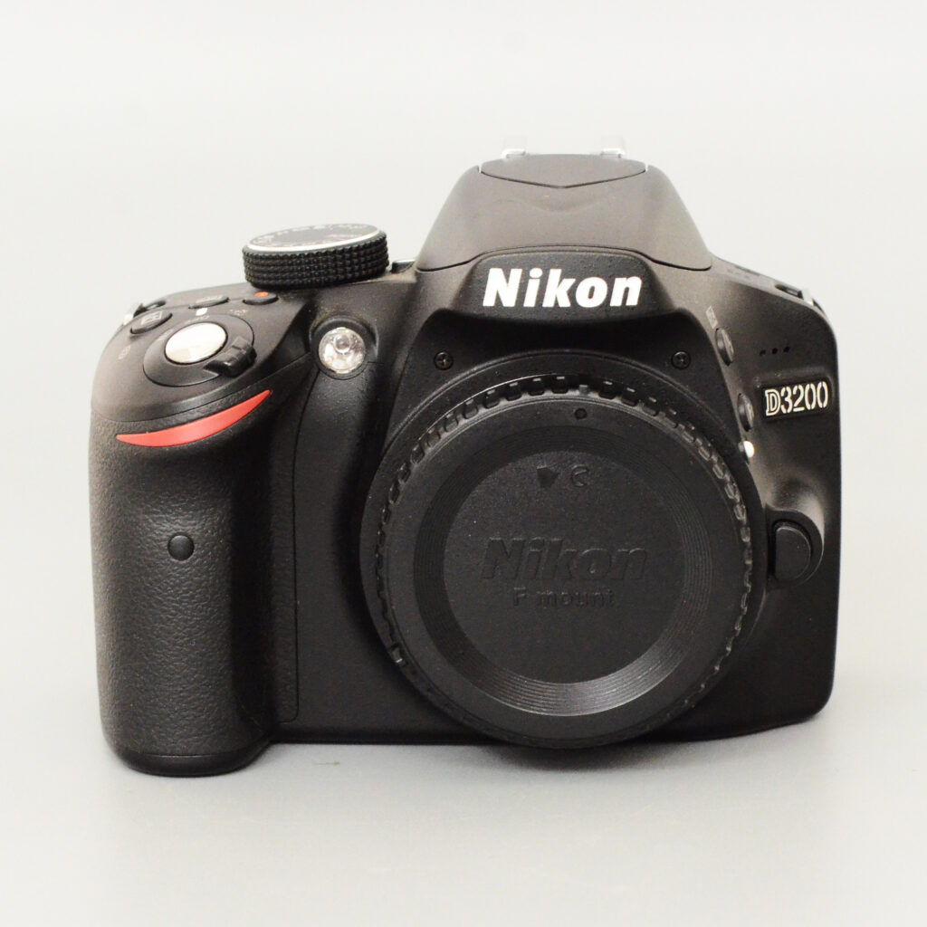 NIKON D3200