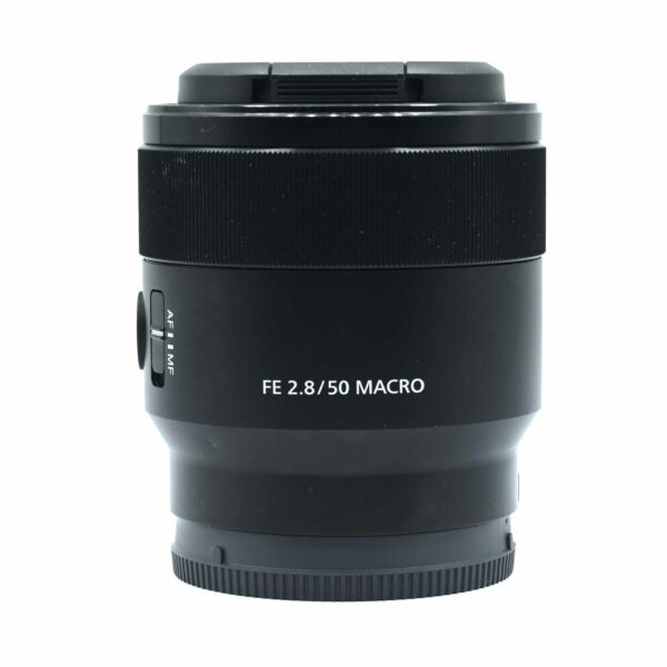 SONY FE 50mm f/2.8 MACRO
